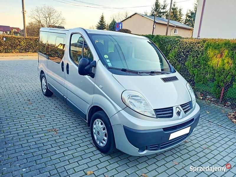 Używany 2013 Renault Trafic Minivan | 33 900 zł (Uczciwa cena) - Obraz 1/4