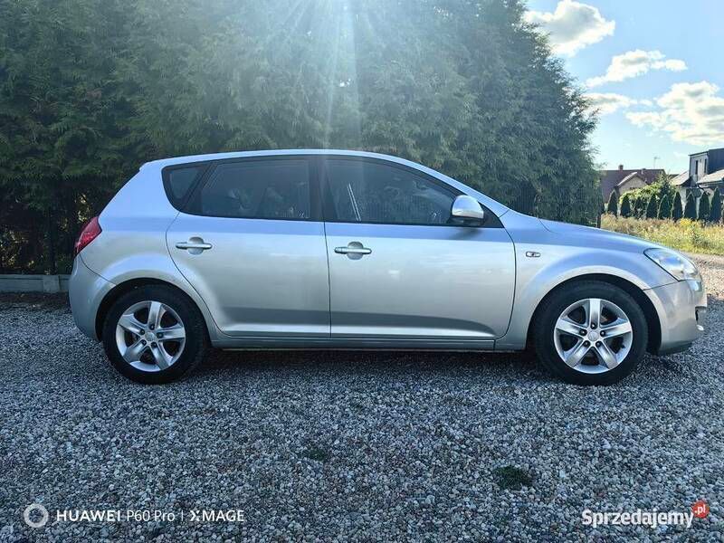 Używany Kia Ceed 2008 Srebrny Hatchback