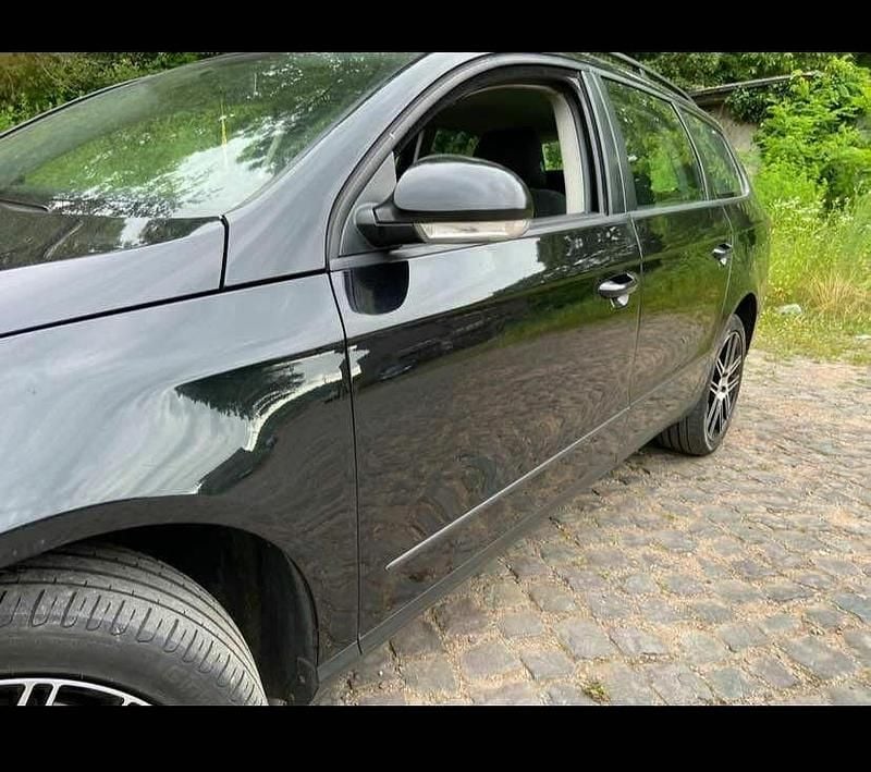 Używany VW Passat 2009 Czarny Kombi