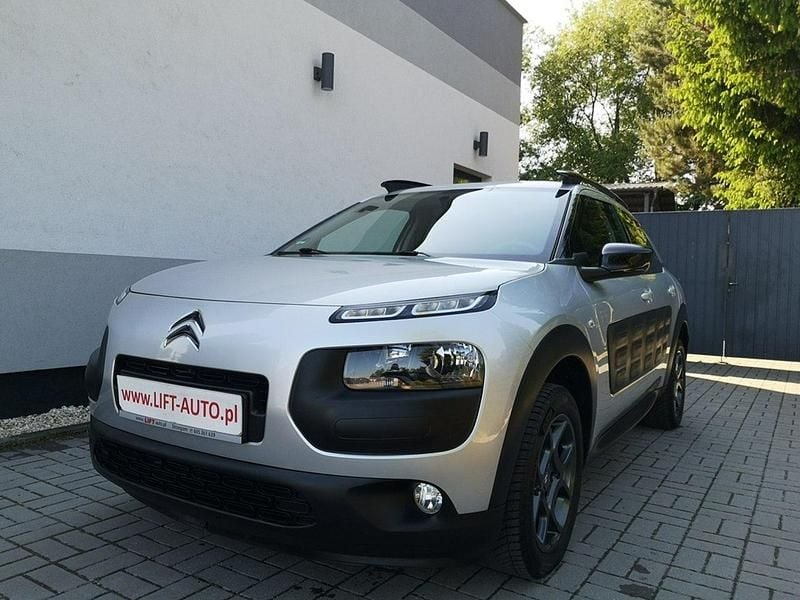 Srebrny Używany 2017 Citroën C4 SUV | 36 900 zł (Uczciwa cena) - Obraz 1/4