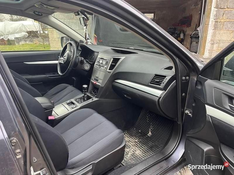 Używany Subaru Legacy 2010 Niebieski Kombi