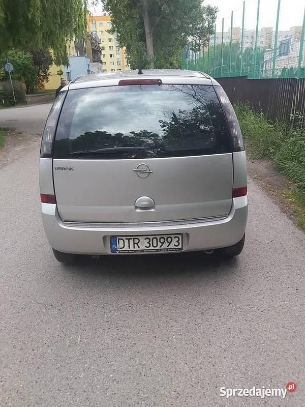 Srebrny Używany 2006 Opel Meriva Minivan | 5000 zł (Dobra cena) - Obraz 1/4