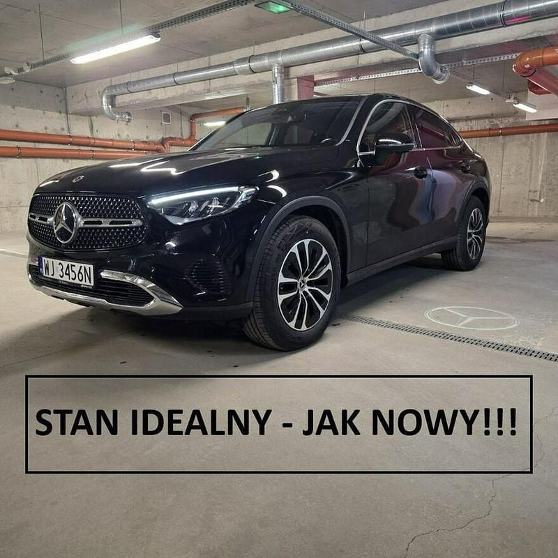 Używany Mercedes GLC220 197 KM (144 kW) 2024 Czarny SUV