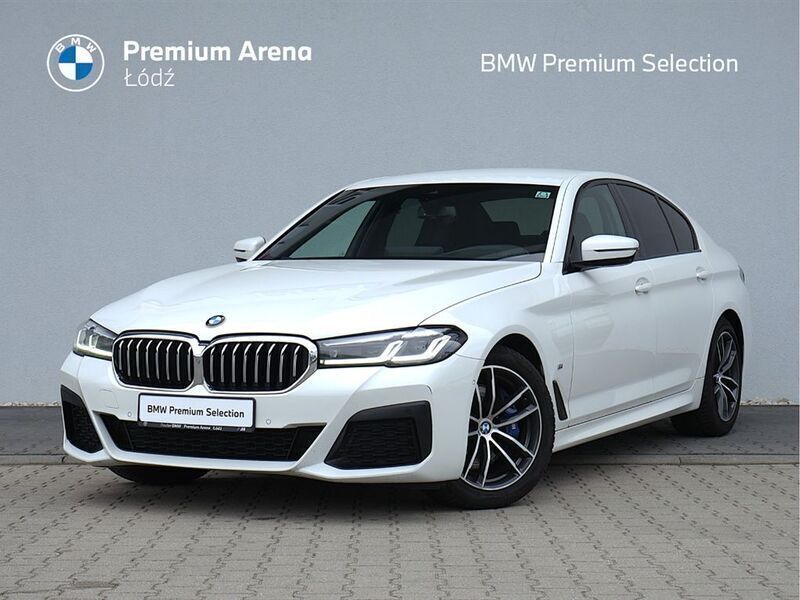 Biały (metalik) Używany 2020 BMW 530 Shadowline Sedan/Limuzyna | 149 900 zł (Uczciwa cena) - Obraz 1/3