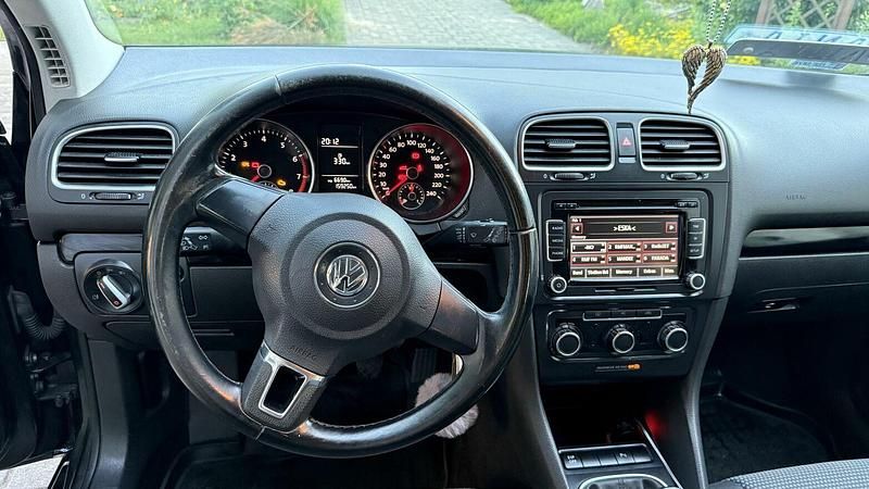 Czarny Używany 2009 VW Golf VI R Hatchback | 17 000 zł (Uczciwa cena) - Obraz 1/4