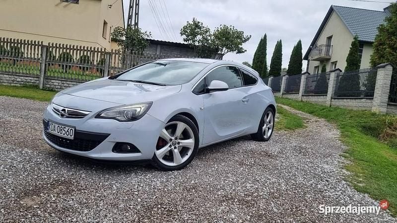 Używany 2011 Opel Astra | 24 900 zł (Dość drogi) - Obraz 1/4