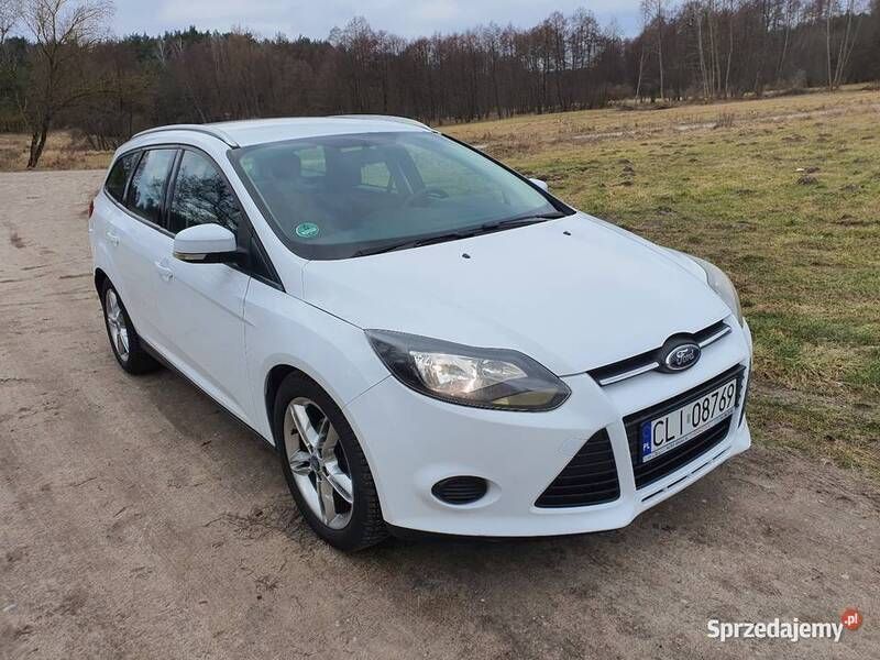 Używany Ford Focus 2011 Biały Kombi