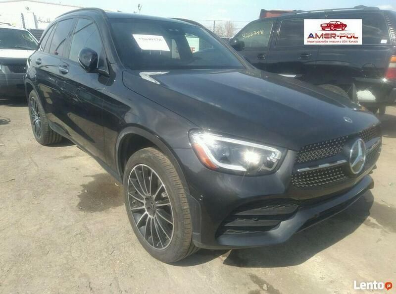Czarny Używany 2021 Mercedes GLC300 SUV | 165 000 zł - Obraz 1/4
