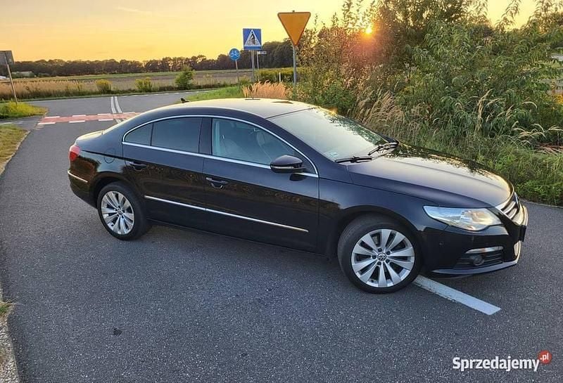 Czarny Używany 2011 VW Passat Sedan/Limuzyna | 41 000 zł (Drogi) - Obraz 1/4