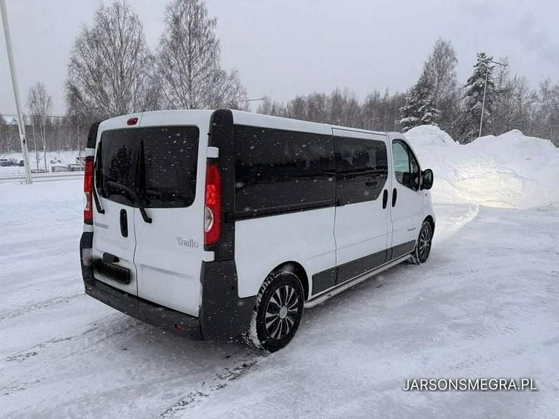 Używany Renault Trafic 114 KM (83 kW) 2012 Biały Minivan