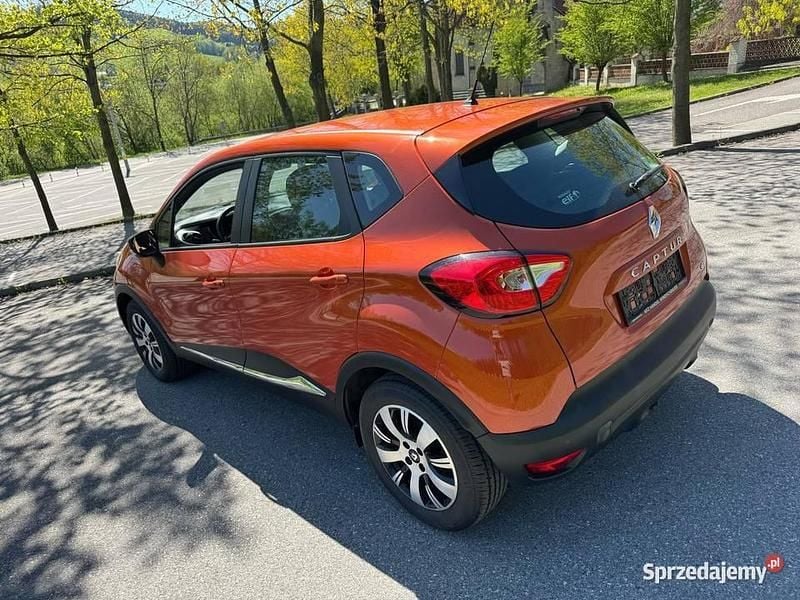 Używany Renault Captur 90 KM (66 kW) 2014 SUV