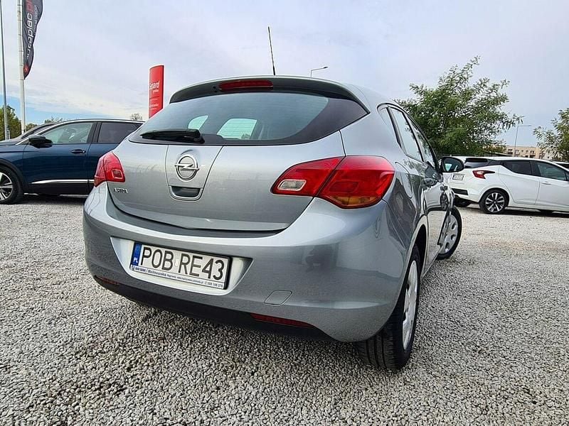 Używany Opel Astra 2012 Szary Hatchback