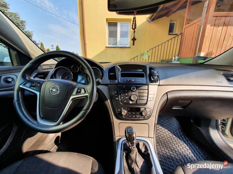 Używany Opel Insignia 140 KM (102 kW) 2009