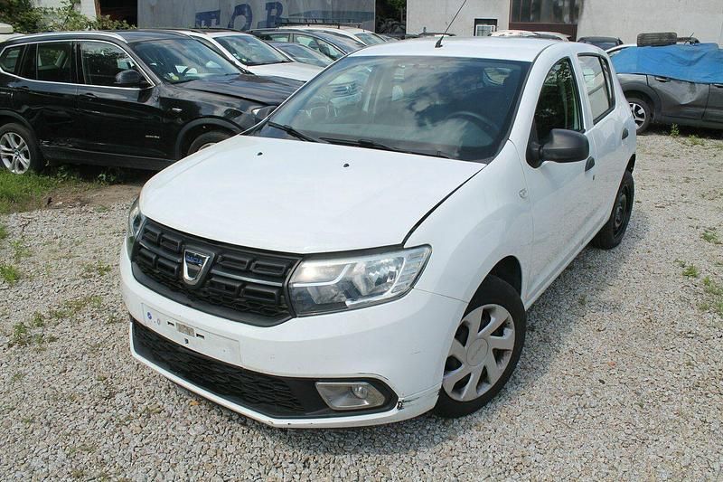 Biały Używany 2018 Dacia Sandero Hatchback | 15 900 zł - Obraz 1/4