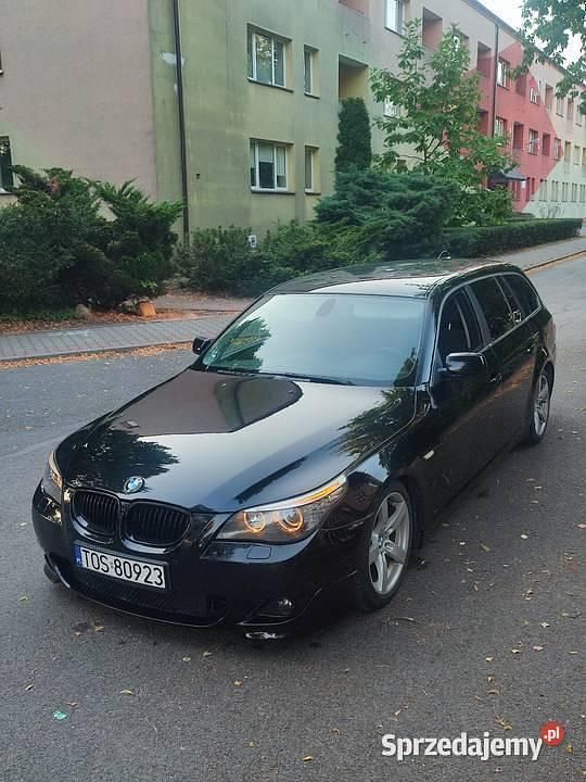 Czarny Używany 2008 BMW 525 Kombi | 23 900 zł (Uczciwa cena) - Obraz 1/4