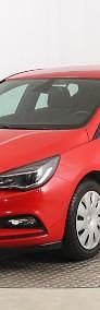 Używany Opel Astra 110 KM (80 kW) 2019 Czerwony Hatchback