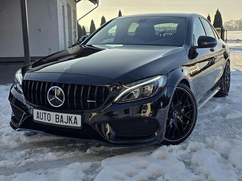 Czarny (metalik) Używany 2016 Mercedes C200 AMG Sedan/Limuzyna | 81 900 zł (Dobra cena) - Obraz 1/4