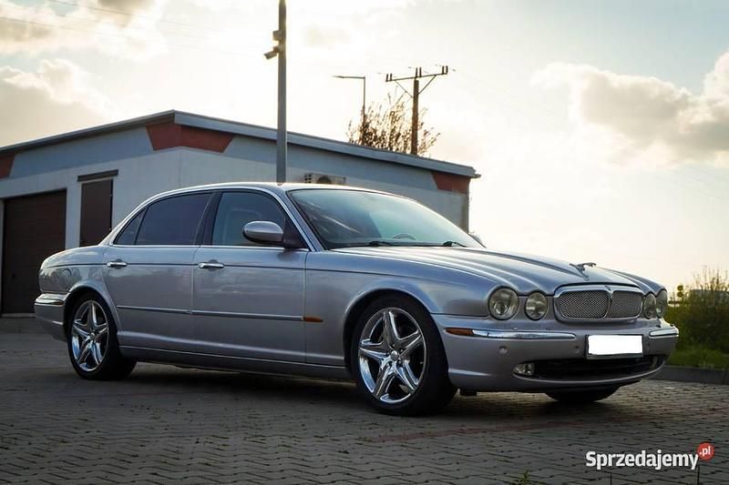 Używany 2005 Jaguar XJ Sedan/Limuzyna | 34 999 zł - Obraz 1/4