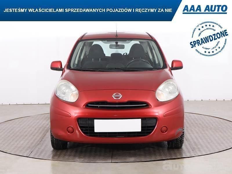 Używany Nissan Micra 2011 Czerwony Hatchback
