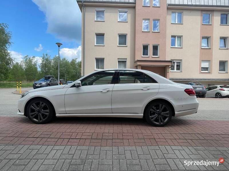 Używany 2013 Mercedes A250 Avantgarde | 75 000 zł - Obraz 1/4