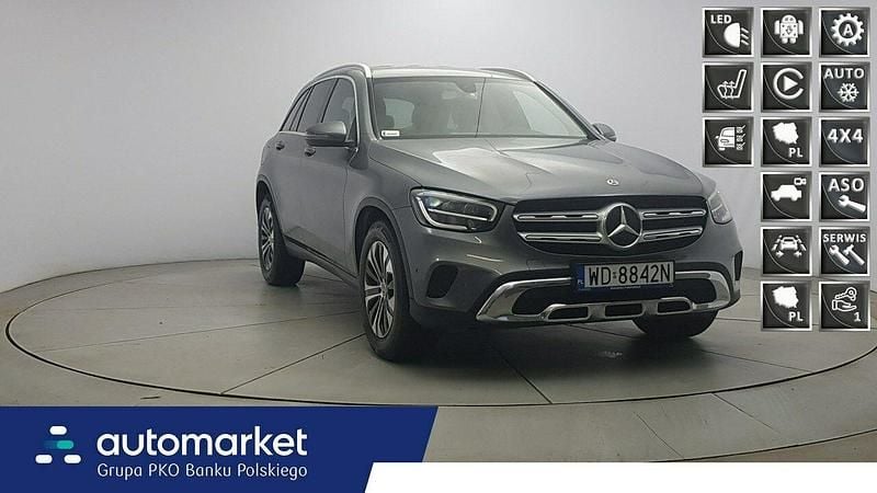 Szary Używany 2020 Mercedes GLC200 SUV | 139 850 zł (Dobra cena) - Obraz 1/4