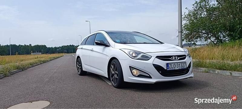 Biały Używany 2013 Hyundai i40 Kombi | 33 000 zł (Uczciwa cena) - Obraz 1/4
