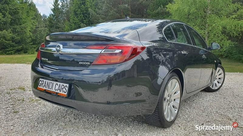 Czarny Używany 2014 Opel Insignia Hatchback | 32 200 zł (Uczciwa cena) - Obraz 1/4