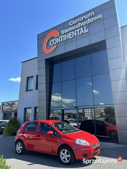 Używany Fiat Punto 77 KM (56 kW) 2009 Czerwony Hatchback