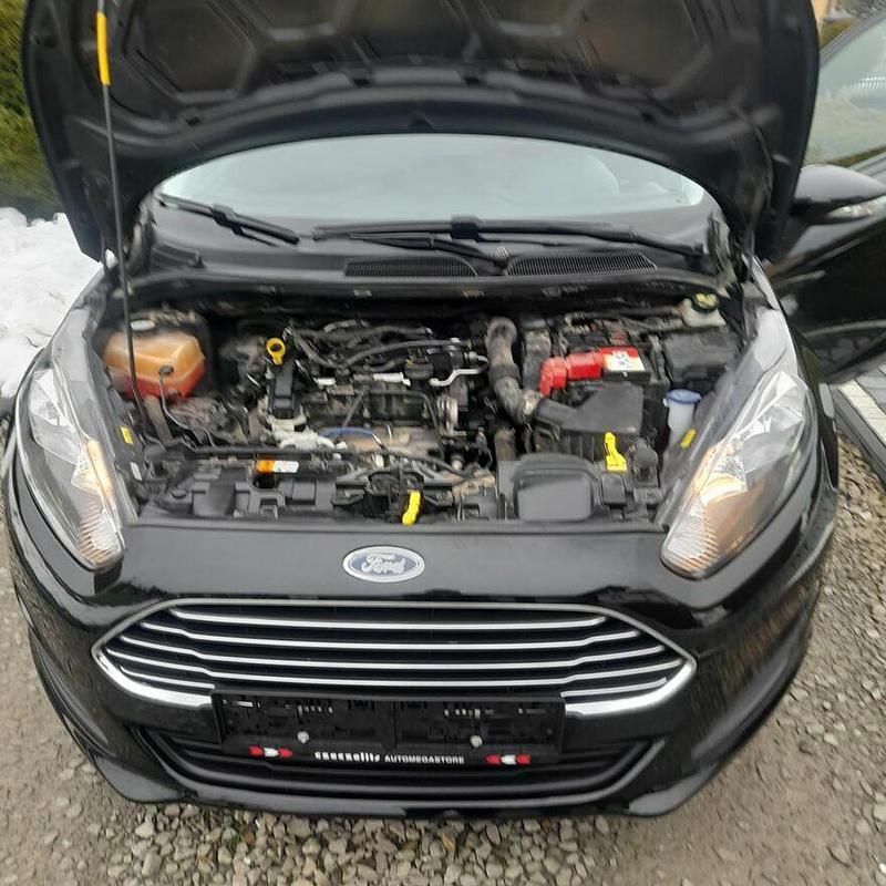 Używany Ford Fiesta 2013 Czarny Hatchback