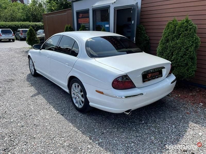 Używany Jaguar S-Type S 238 KM (175 kW) 2003 Biały Sedan/Limuzyna