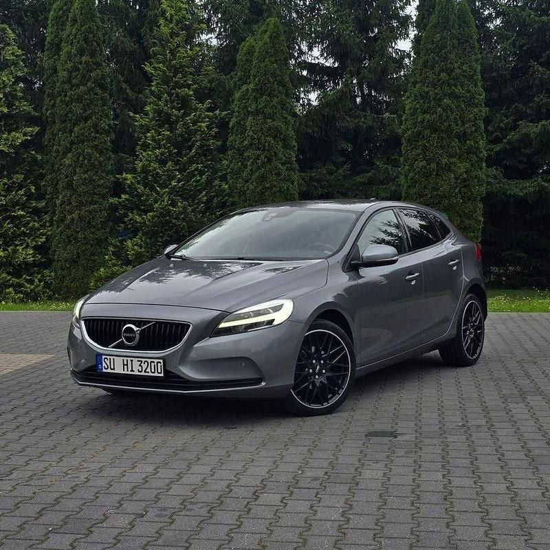 Szary Używany 2016 Volvo V40 Summum Kombi | 39 999 zł (Uczciwa cena) - Obraz 1/4
