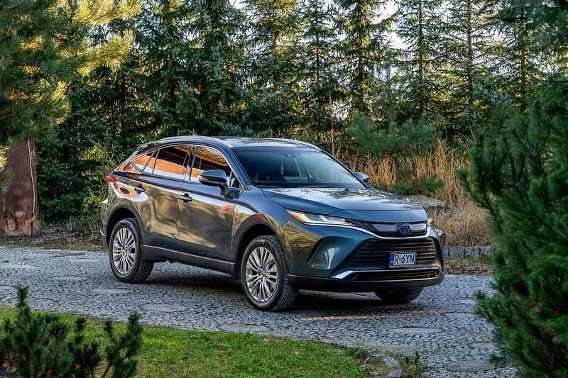 Używany Toyota Venza XLE 219 KM (161 kW) 2022 Szary (metalik) SUV