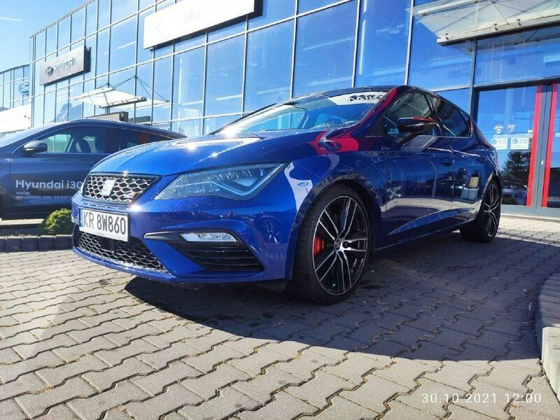 Niebieski (metalik) Używany 2017 Seat Leon Hatchback | 104 900 zł (Drogi) - Obraz 1/4