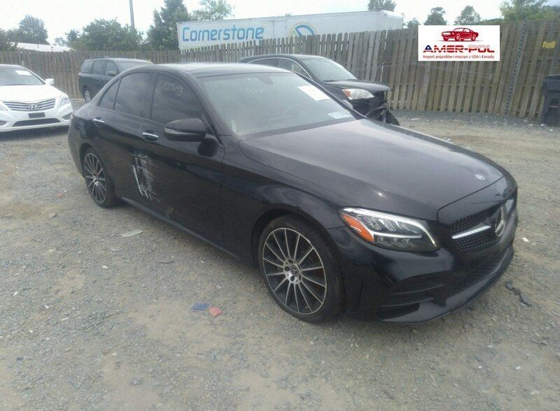 Czarny Używany 2019 Mercedes C300 Sedan/Limuzyna | 118 000 zł - Obraz 1/4