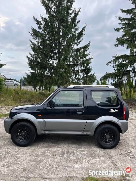 Czarny Używany 2006 Suzuki Jimny SUV | 23 900 zł (Super Cena) - Obraz 1/4