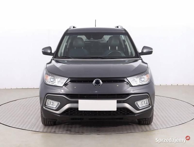 Szary Używany 2019 Ssangyong (KGM) XLV SUV | 49 999 zł - Obraz 1/4