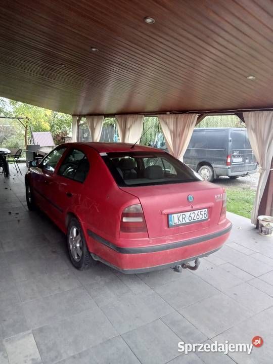 Czerwony Używany 1998 Skoda Octavia Sedan/Limuzyna | 3000 zł (Uczciwa cena) - Obraz 1/2