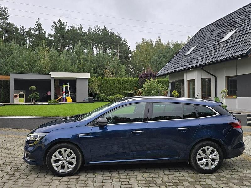 Używany Renault Mégane GrandTour LIMITED 140 KM (102 kW) 2019 Niebieski (metalik) Kombi