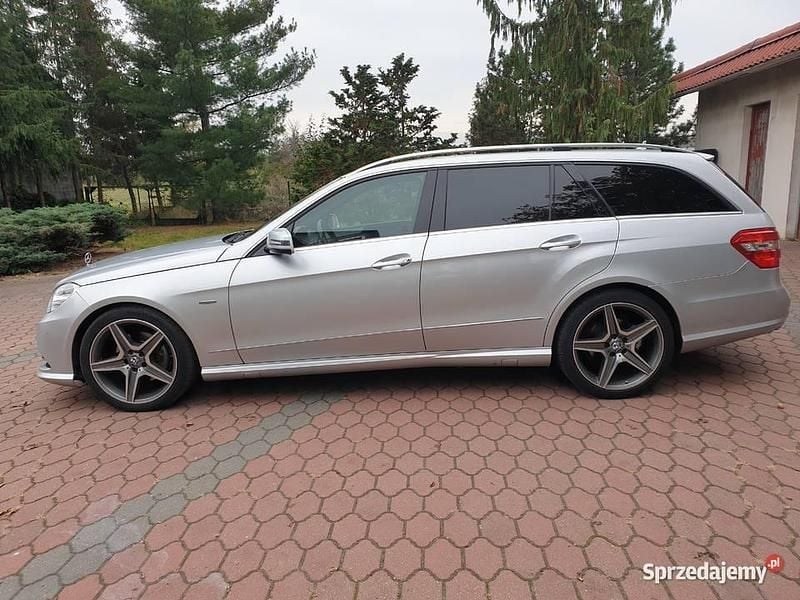 Używany 2010 Mercedes E350 AMG | 53 500 zł (Drogi) - Obraz 1/4