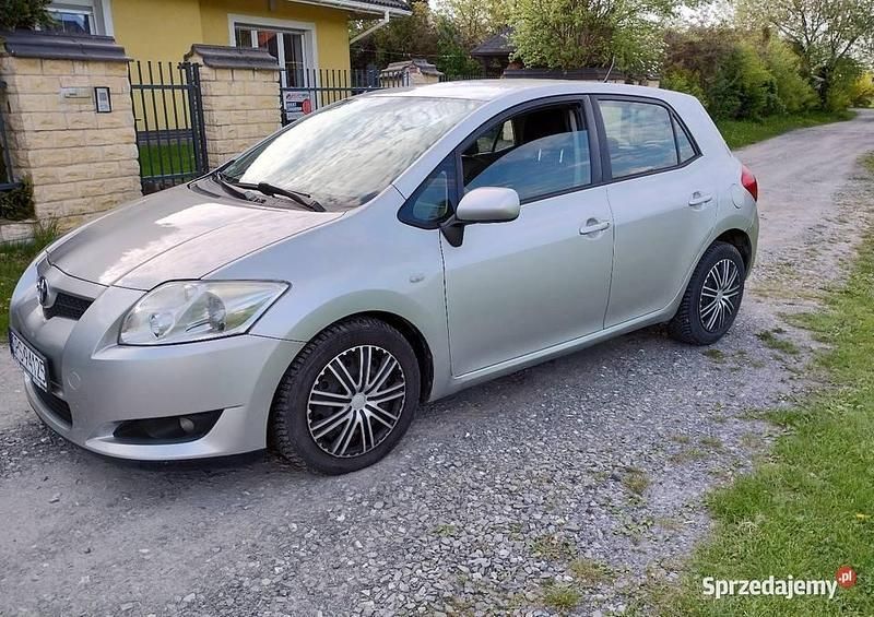 Srebrny Używany 2007 Toyota Auris Hatchback | 5700 zł (Super Cena) - Obraz 1/1