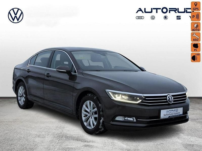 Brązowy Używany 2015 VW Passat Comfortline Sedan/Limuzyna | 39 900 zł (Uczciwa cena) - Obraz 1/4