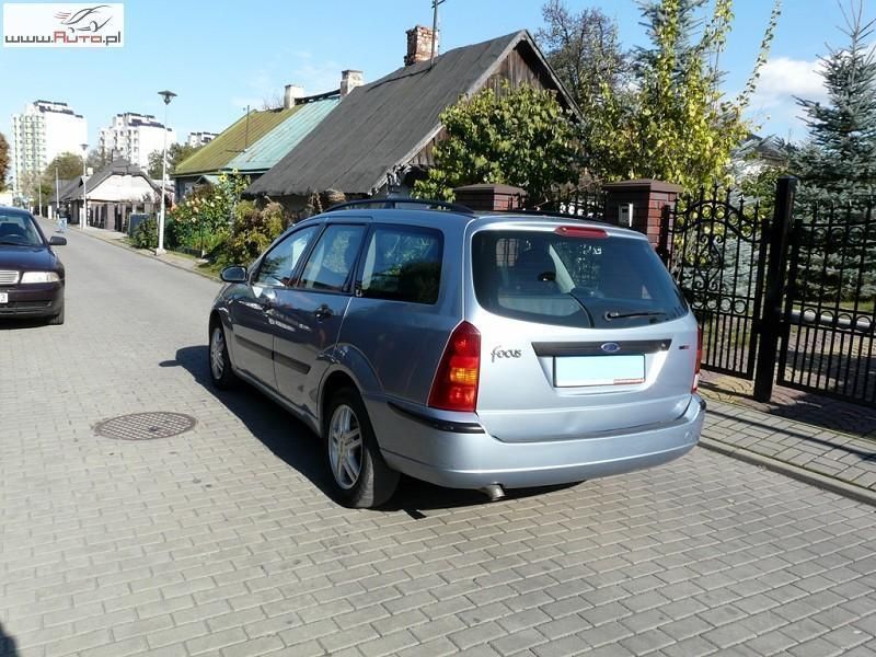 Używany Ford Focus 145 KM (106 kW) 2004 Niebieski Sedan/Limuzyna