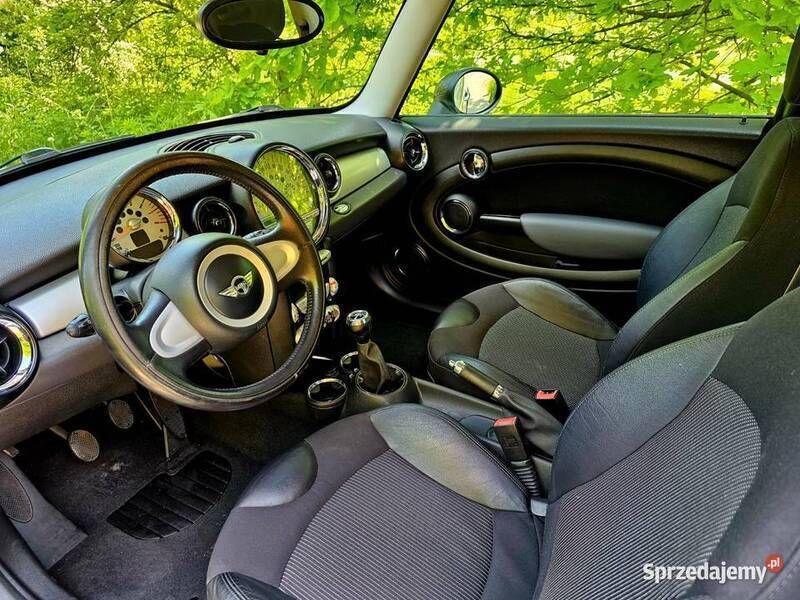 Biały Używany 2009 Mini Cooper Chili Hatchback | 17 000 zł (Uczciwa cena) - Obraz 1/4