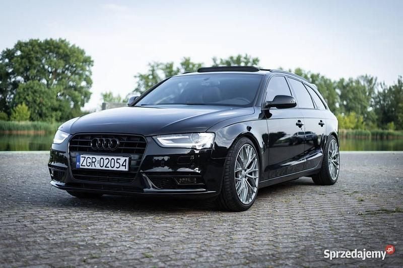Używany Audi A4 2013 Czarny Kombi