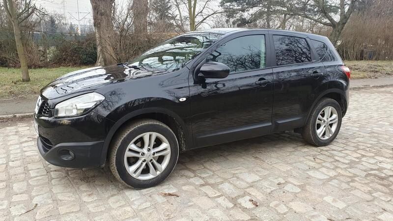 Czarny metalik Używany 2013 Nissan Qashqai SUV | 31 900 zł (Dobra cena) - Obraz 1/4