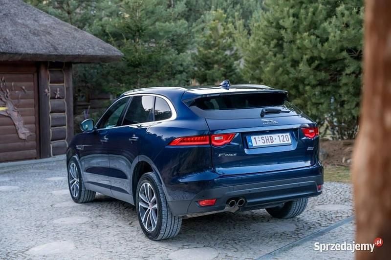 Niebieski ciemny (metalik) Używany 2017 Jaguar F-Pace Portfolio SUV | 94 777 zł (Uczciwa cena) - Obraz 1/4