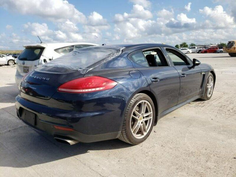 Używany Porsche Panamera 310 KM (228 kW) 2017 Niebieski Sedan/Limuzyna