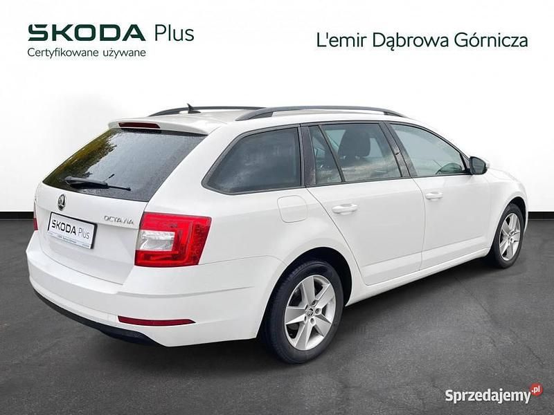 Biały Używany 2019 Skoda Octavia Kombi | 46 900 zł (Uczciwa cena) - Obraz 1/4