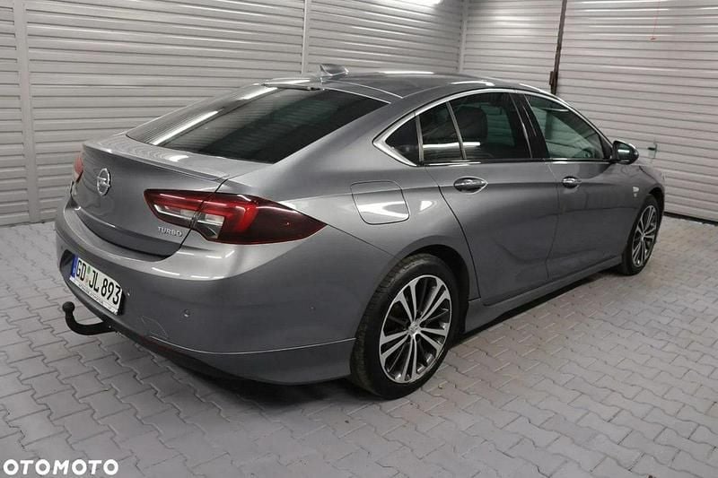 Używany Opel Insignia 165 KM (121 kW) 2018 Szary (metalik) Sedan/Limuzyna
