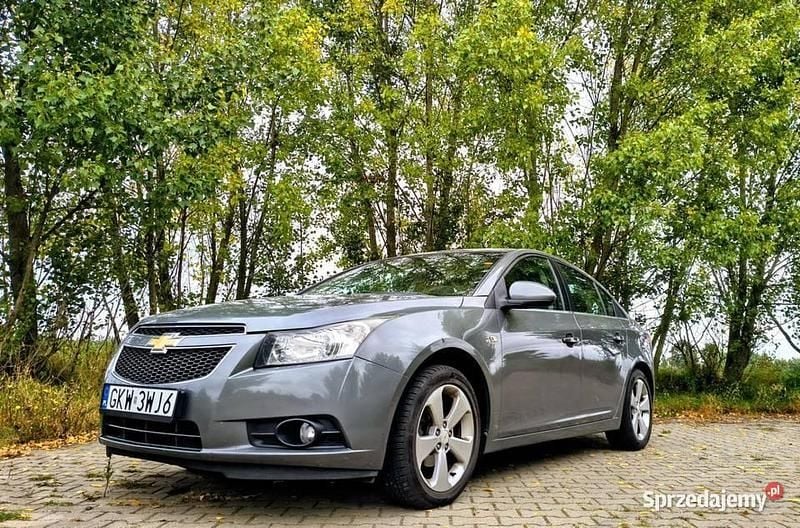 Szary Używany 2011 Chevrolet Cruze LT Sedan/Limuzyna | 17 777 zł (Uczciwa cena) - Obraz 1/4